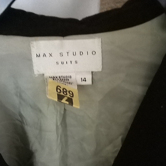 Max Studio Black Women's Blazer with Notched Lapel - Picture 3 of 3